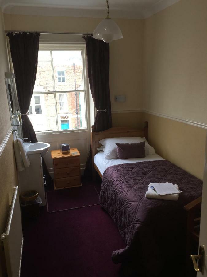 The Arches Guest House Whitby Esterno foto